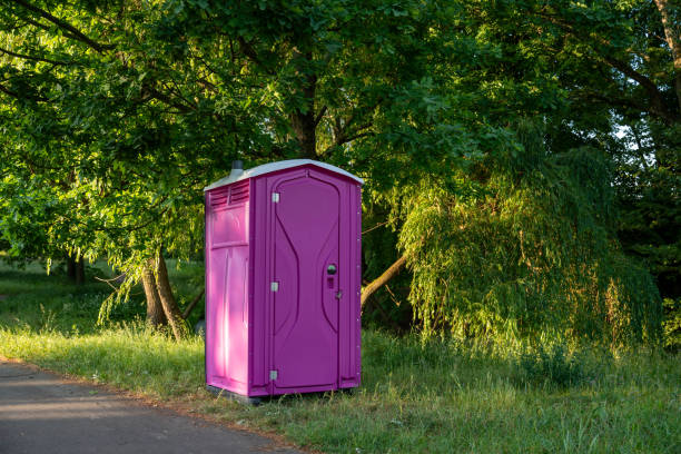 Best Luxury portable toilet rental  in Whitefish Bay, WI